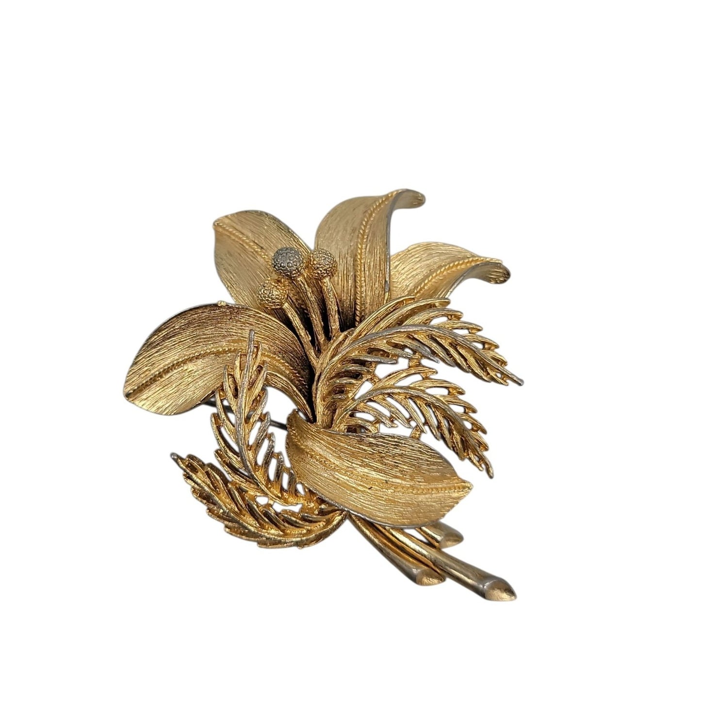 Designer Floral Lily Brooch Textured Petal/Leaf Details Elegant VTG Gold-Toned