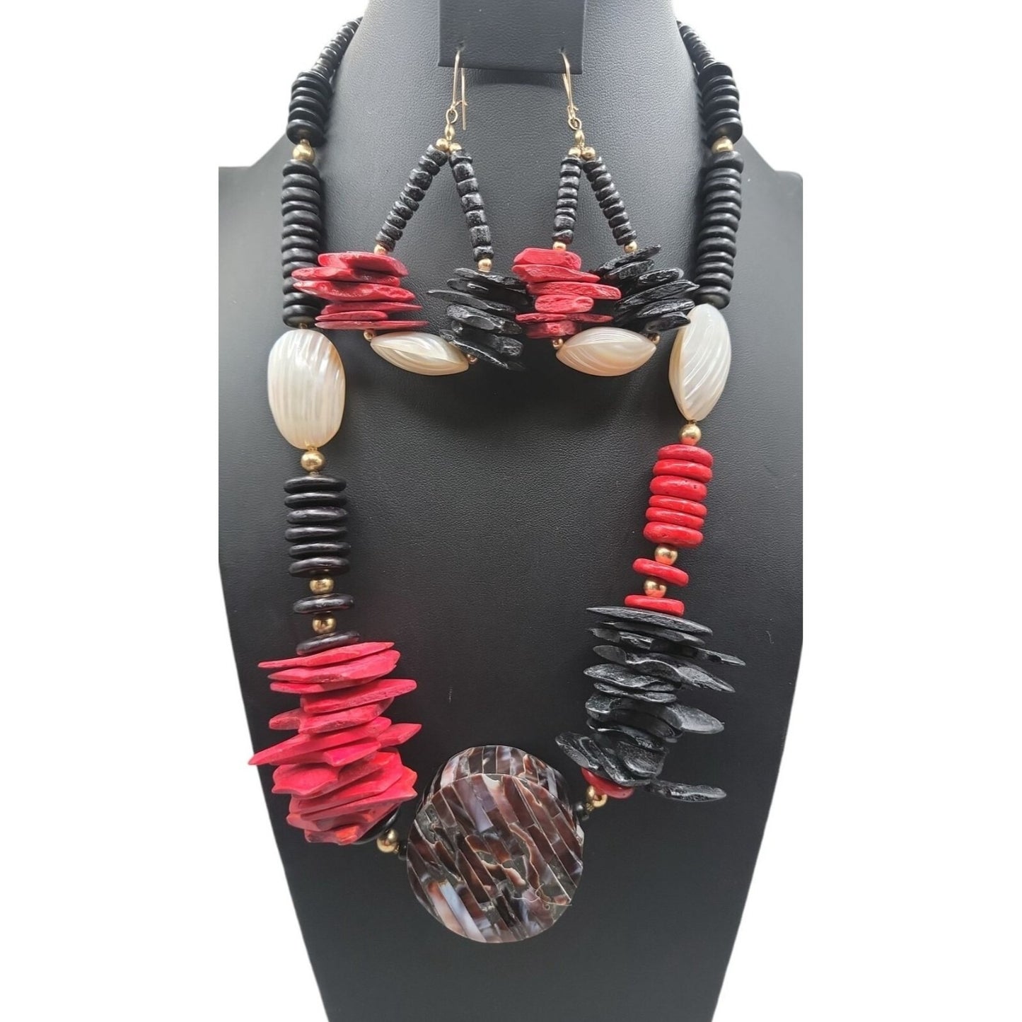 Boho Style Large Shell Pendant Necklace & Earrings Red Black Wood White Glass