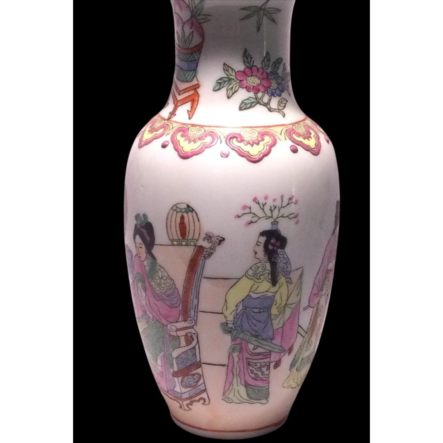 Vintage Chinese Famille Rose Porcelain Vase Court Scene Double Happiness 8.5"