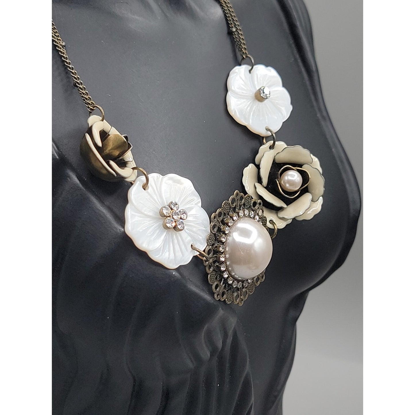 Park Lane Statement Necklace J'adore Flower & Mother Of Pearl 20" Vintage