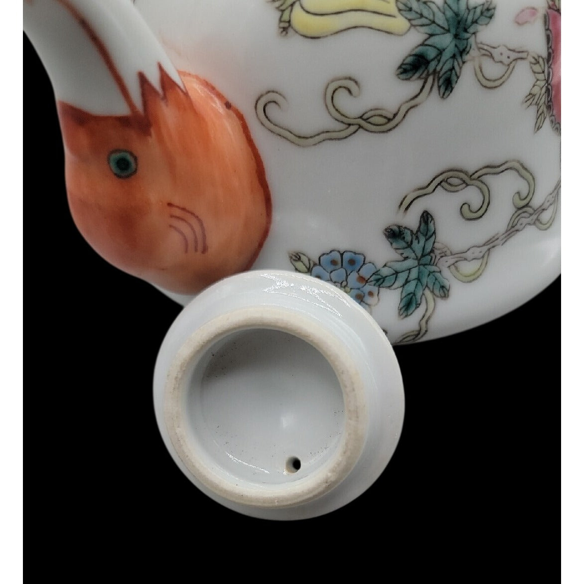 Vintage Chinese Jingdezhen Teapot Porcelain Hand Painted Butterfly Famille