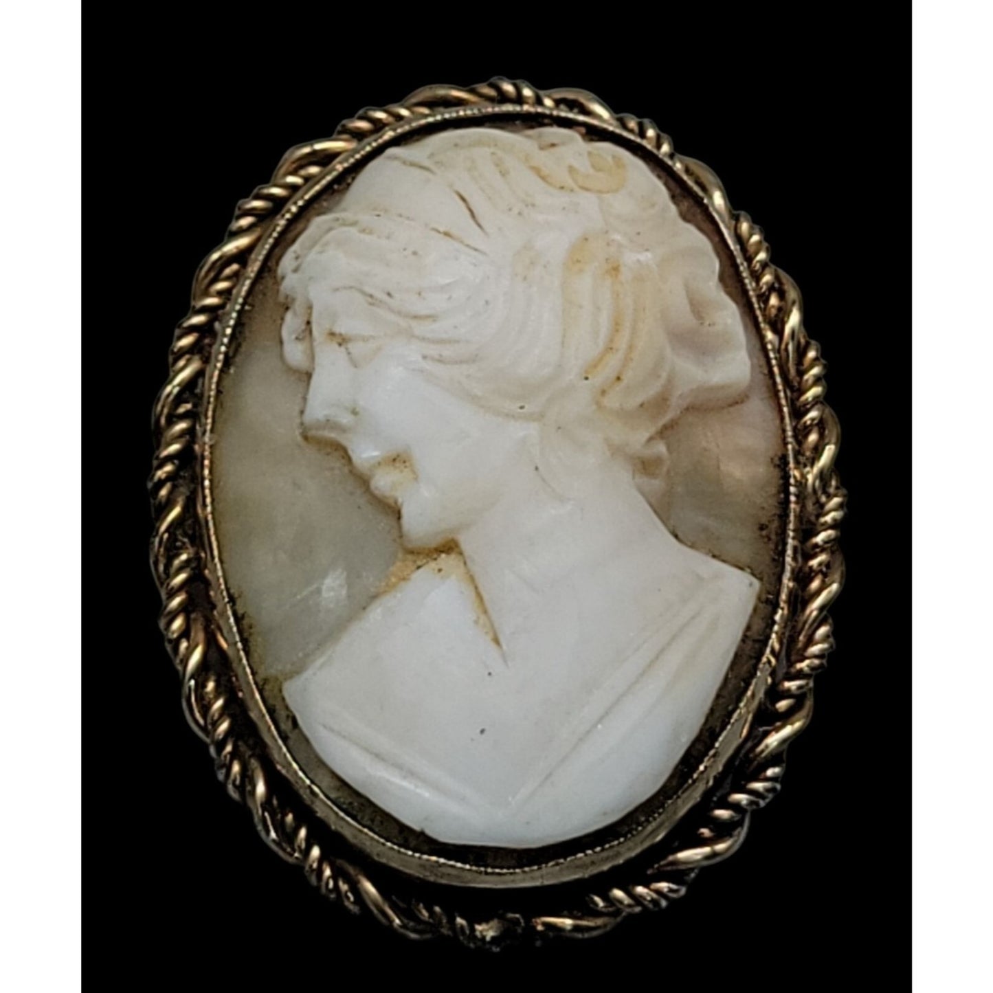 Rolyn 12kgf Carved Shell Cameo Brooch Pendant Signed R INC Vintage Estate