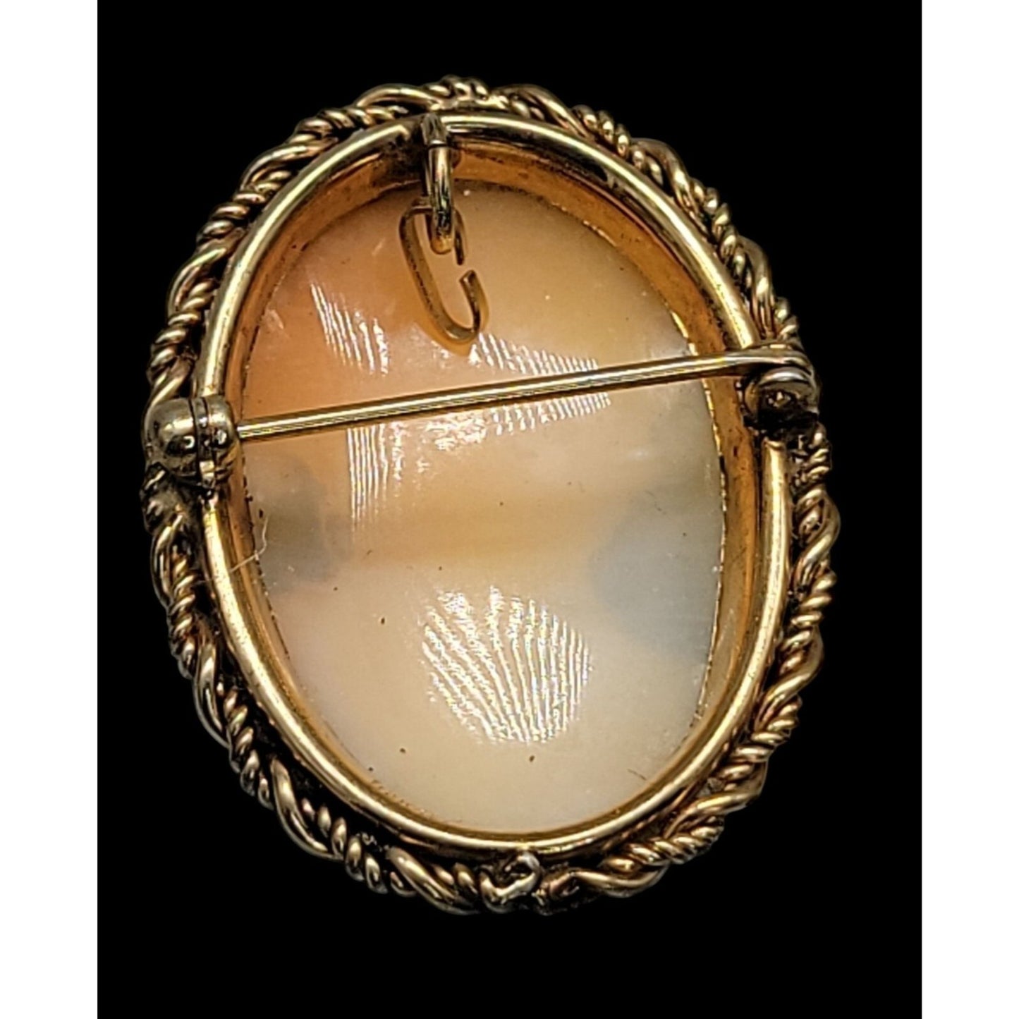 Rolyn 12kgf Carved Shell Cameo Brooch Pendant Signed R INC Vintage Estate