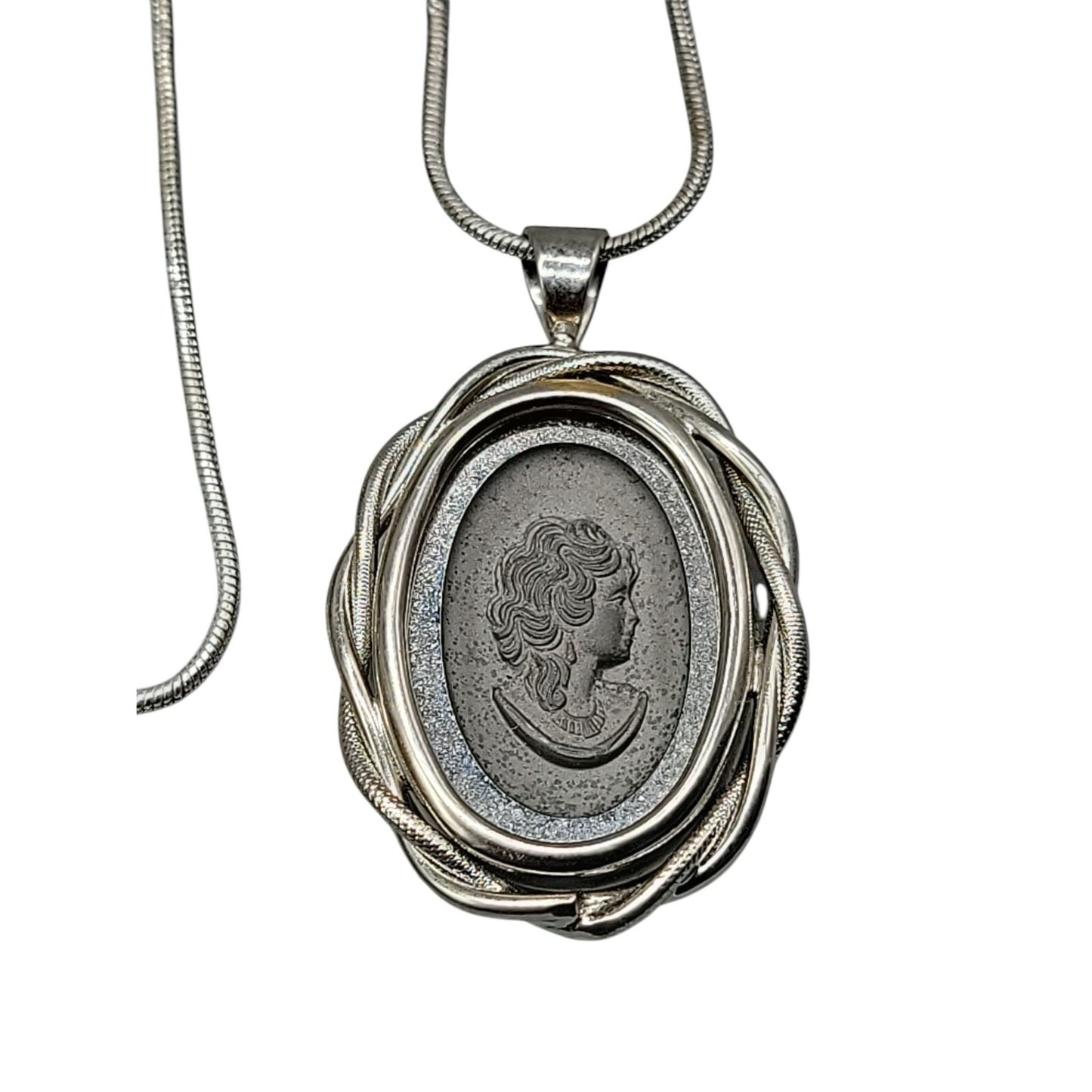 Reverse Intaglio Metal Cameo Pendant Necklace VTG Braided Silver Tone Frame 18"