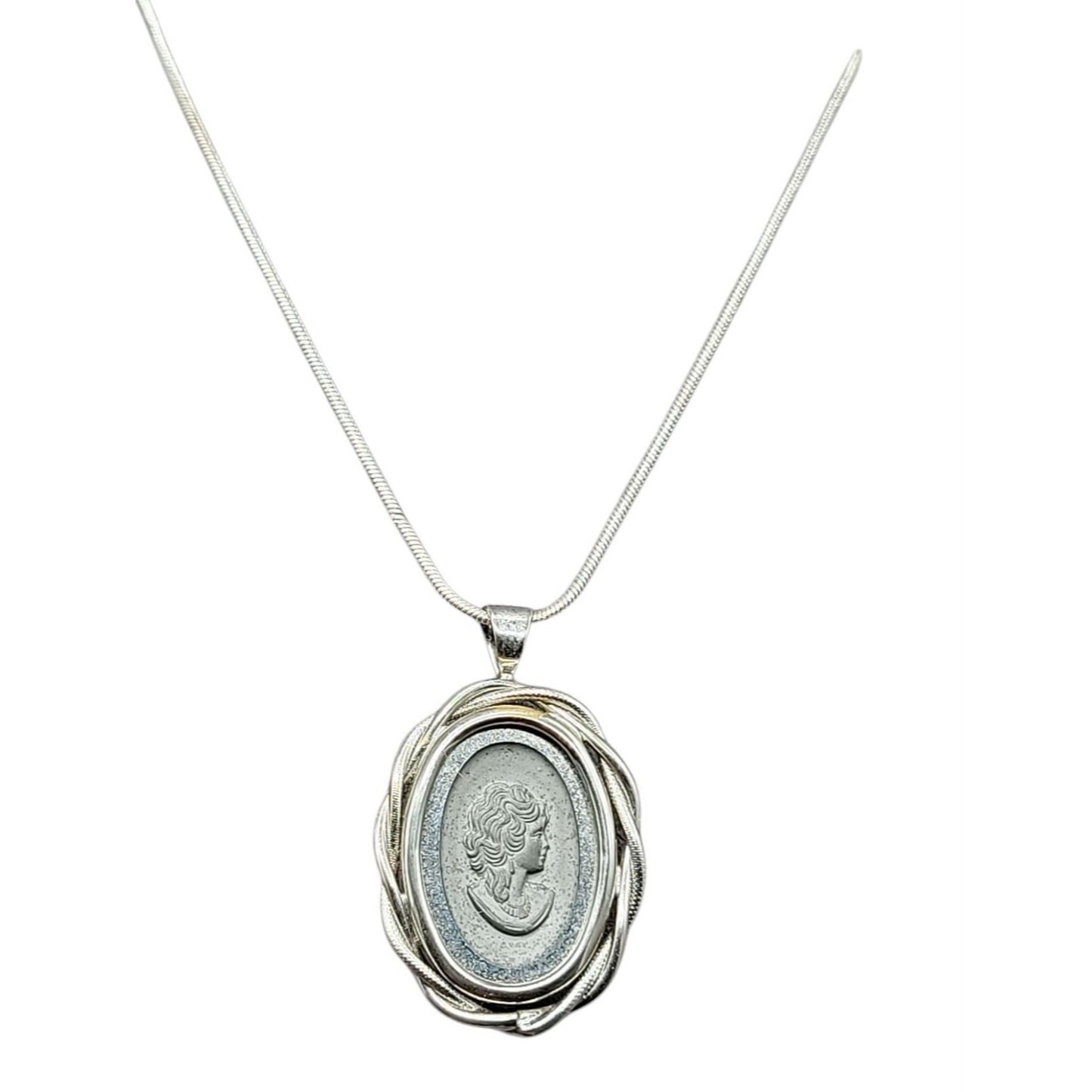 Reverse Intaglio Metal Cameo Pendant Necklace VTG Braided Silver Tone Frame 18"