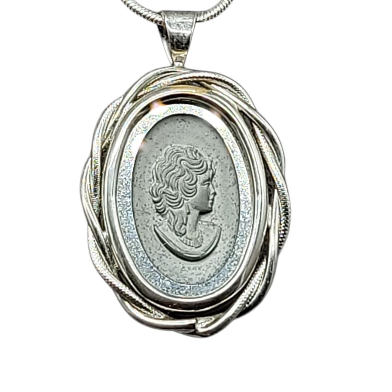 Reverse Intaglio Metal Cameo Pendant Necklace VTG Braided Silver Tone Frame 18"