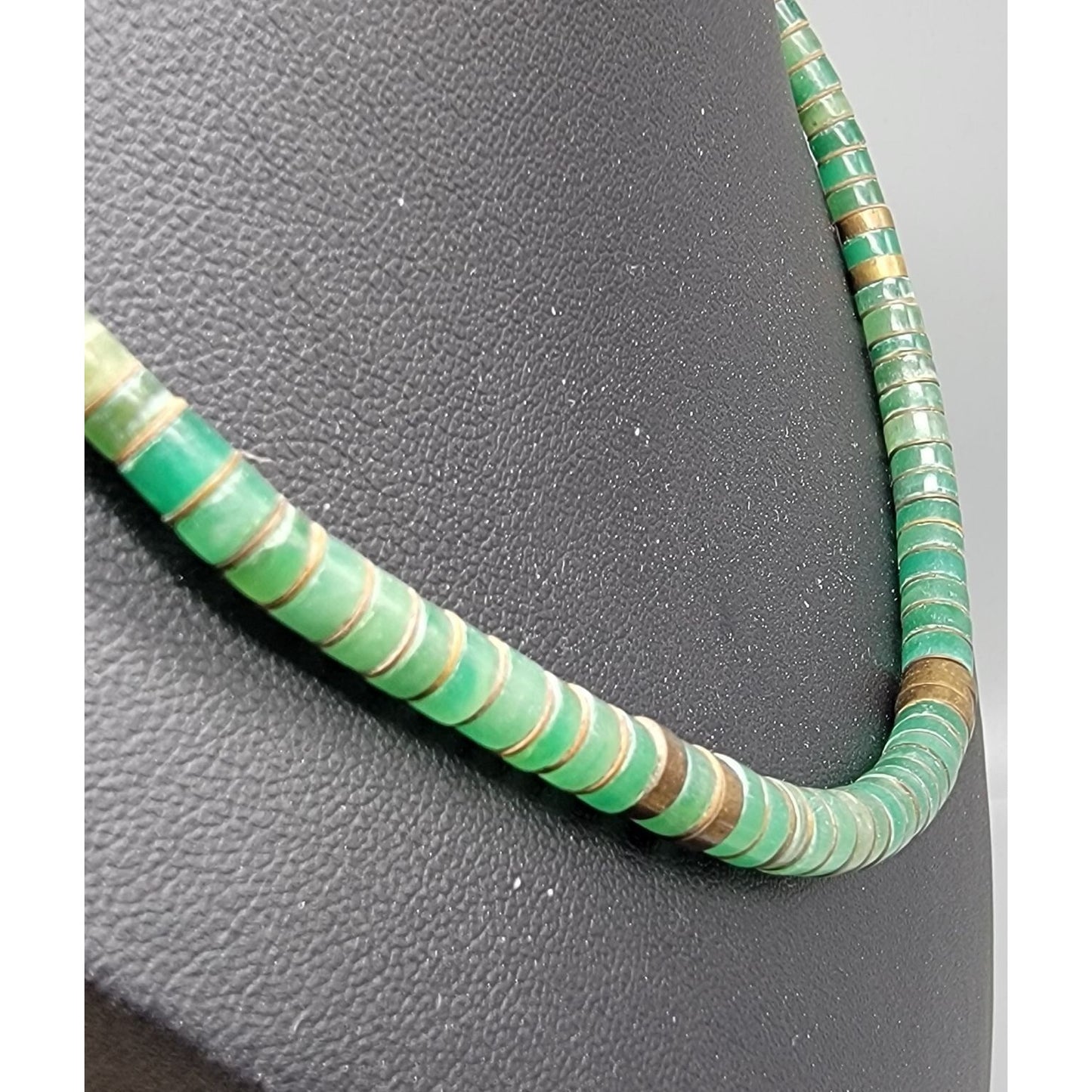 Vintage Southwestern Green Turquoise Heishi Disc Bead Necklace 16" 1970s