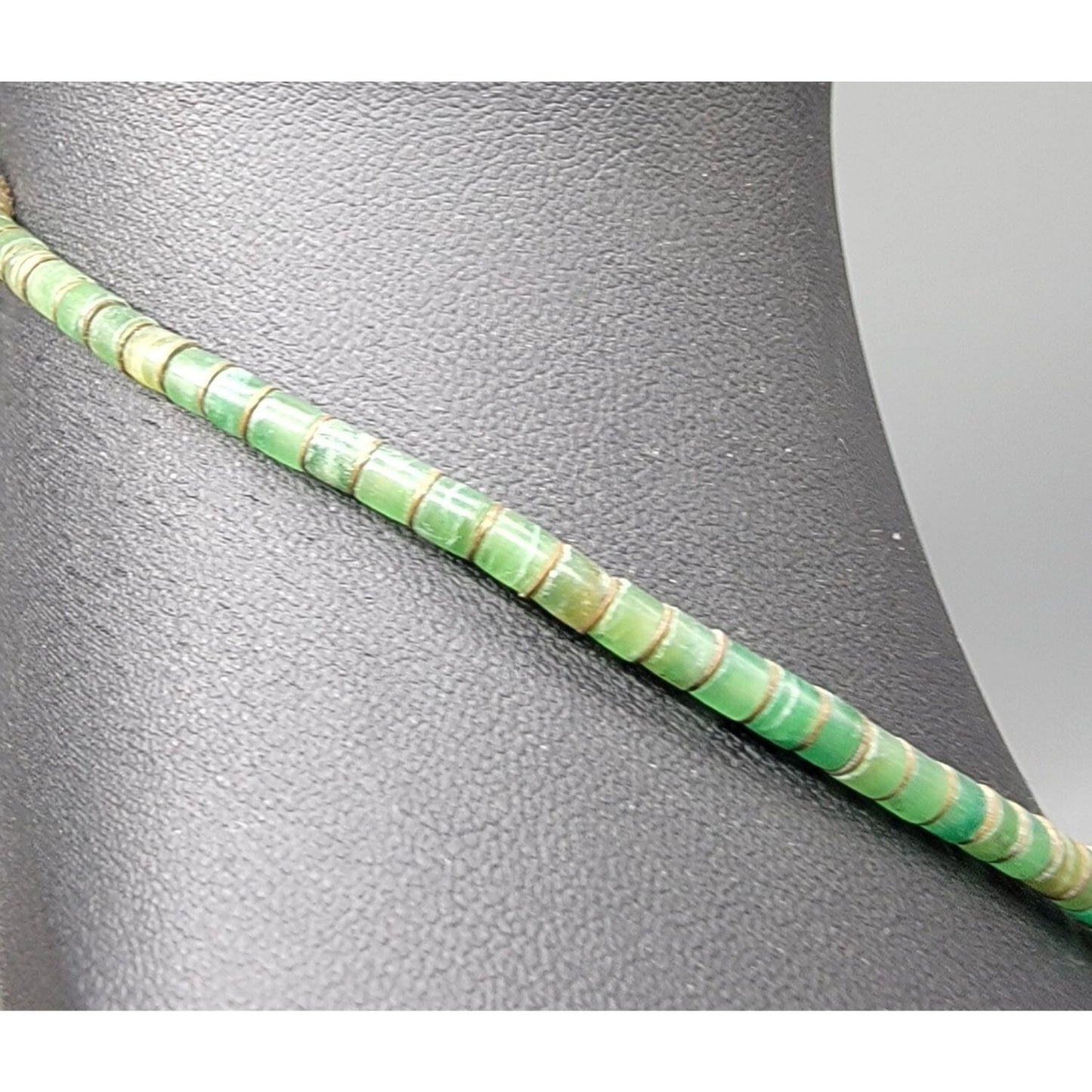 Vintage Southwestern Green Turquoise Heishi Disc Bead Necklace 16" 1970s