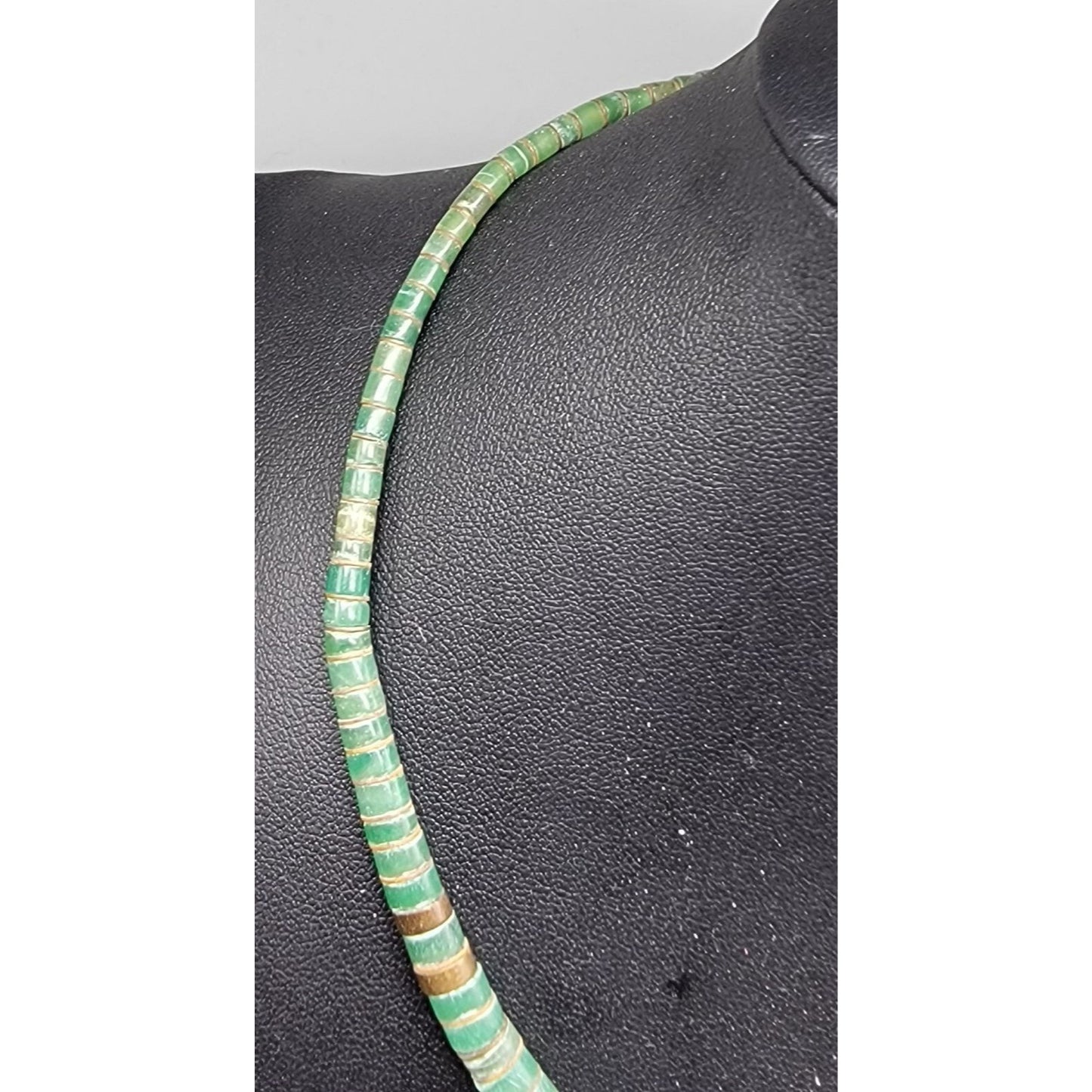 Vintage Southwestern Green Turquoise Heishi Disc Bead Necklace 16" 1970s