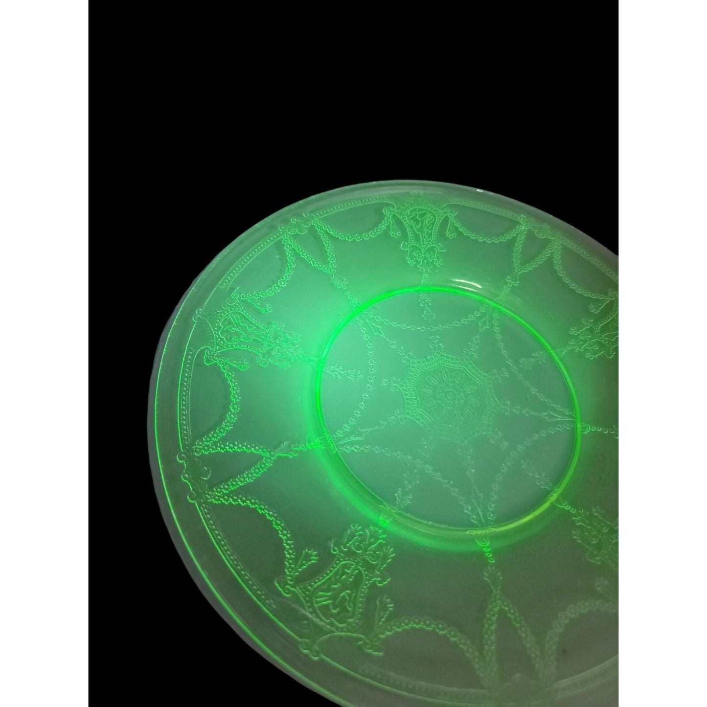 Vtg Anchor Hocking Uranium Luncheon Plate Cameo Ballerina Green Depression Glass