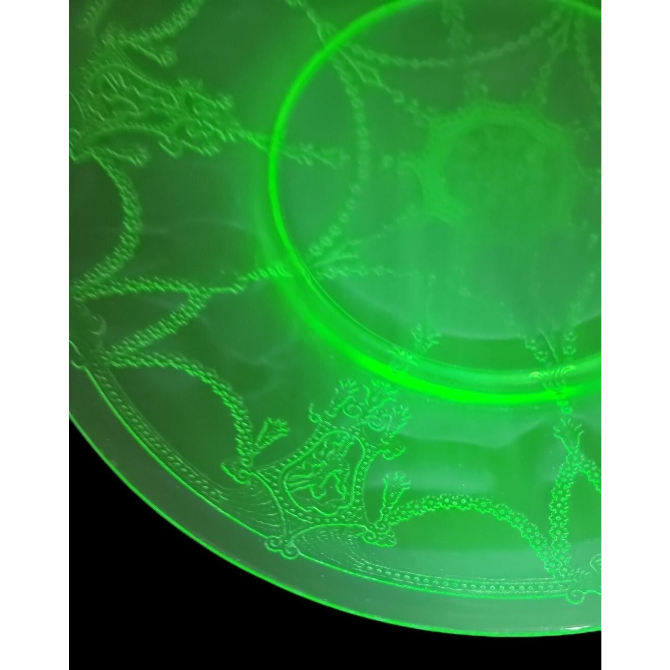 Vtg Anchor Hocking Uranium Luncheon Plate Cameo Ballerina Green Depression Glass