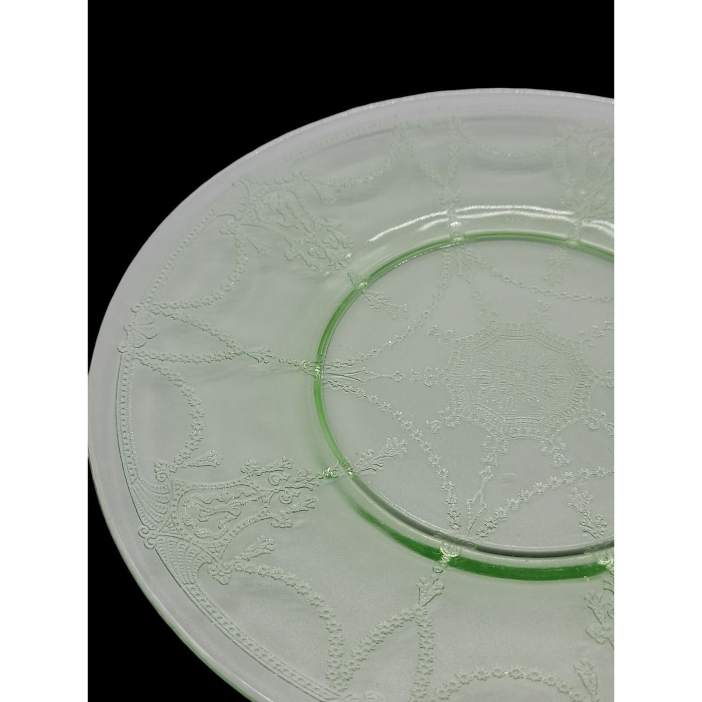 Vtg Anchor Hocking Uranium Luncheon Plate Cameo Ballerina Green Depression Glass