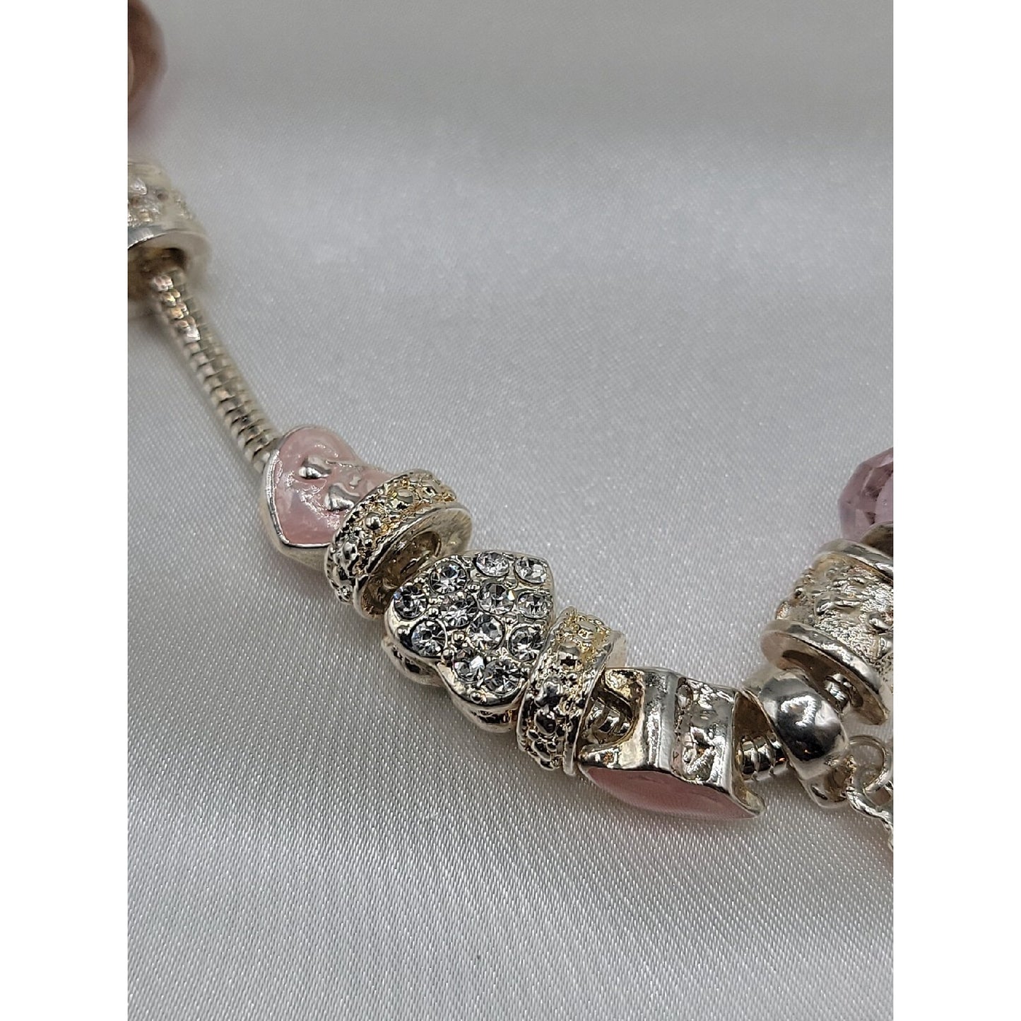 Friedmans Jewelers Breast Cancer Slide Necklace Silver Tone Charm Bead 18" Chain