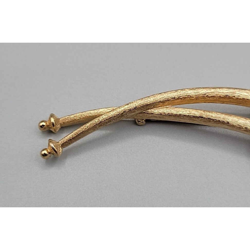 Monet Gold Plated Wheat Stalk Brooch 1960s Textured Gold Finish