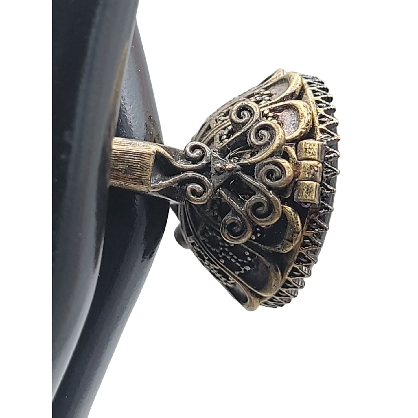 Lucky Brand Ring Faux Onyx Large Cocktail Black Agate Antiqued Gold Tone Size 6